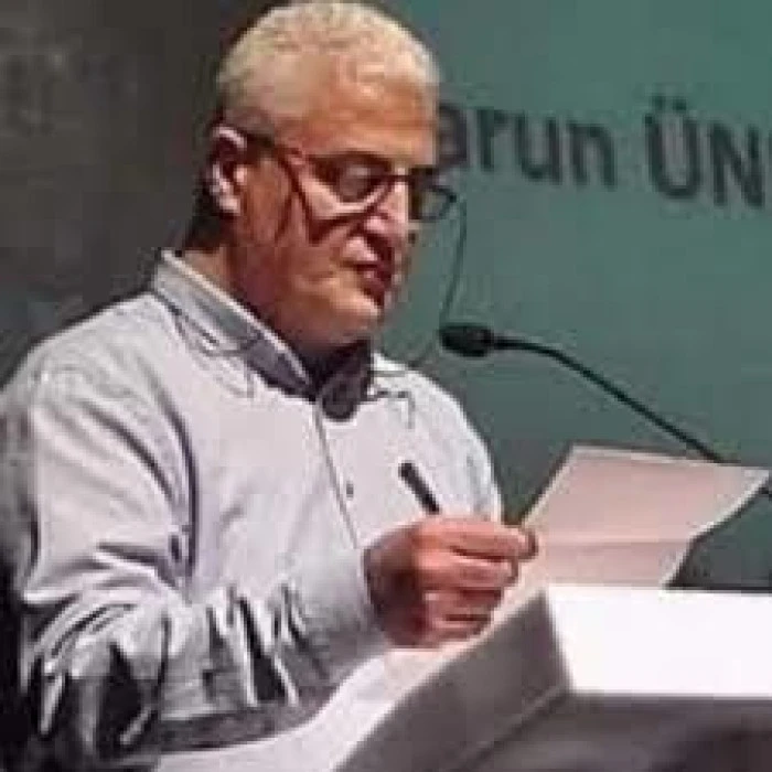 &Ouml;zcan &Ouml;zt&uuml;rk