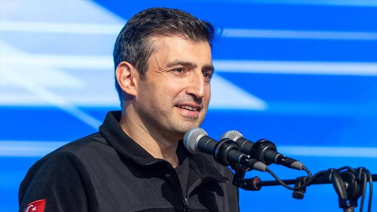 Sel&ccedil;uk Bayraktar'dan Japon B&uuml;y&uuml;kel&ccedil;i'ye TEKNOFEST daveti