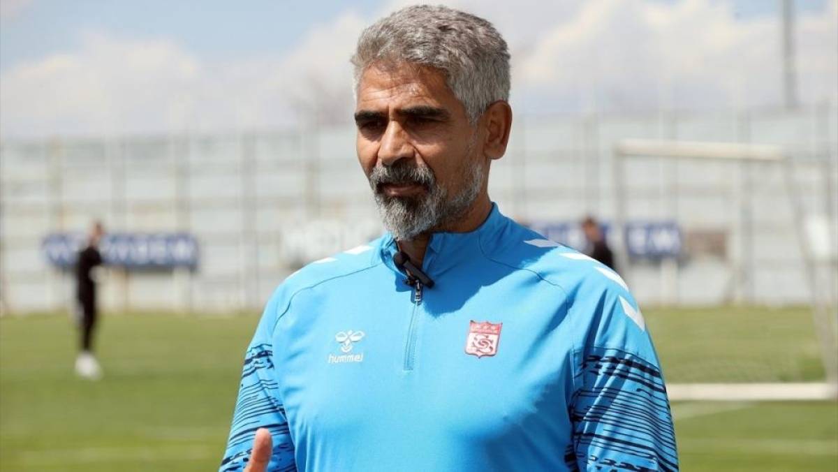 Sivasspor Teknik Direkt&ouml;r&uuml; İsmet Taşdemir, yeni sezon planlarını anlattı