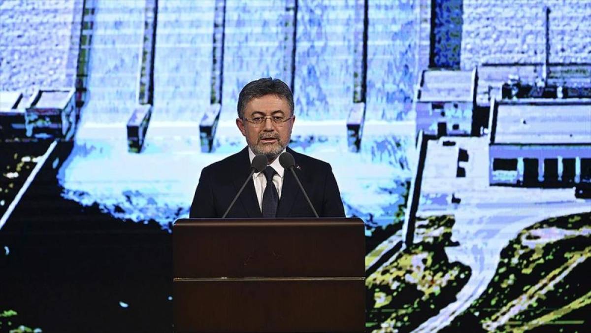 Bakan Yumaklı: D&ouml;şediğimiz 120 bin kilometrelik boru hattı Anadolu'nun bereketini geleceğe taşıyan su damarlarıdır