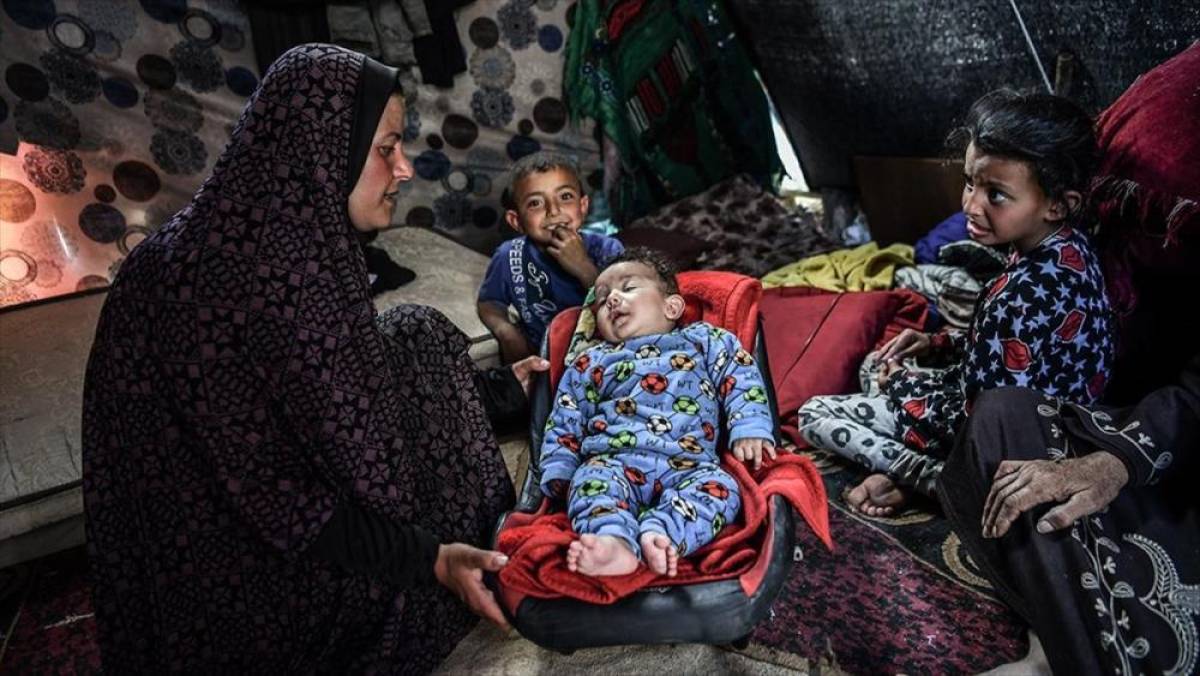 İsrail saldırıları altındaki Gazze'de 2 çocuk daha "açlıktan" öldü