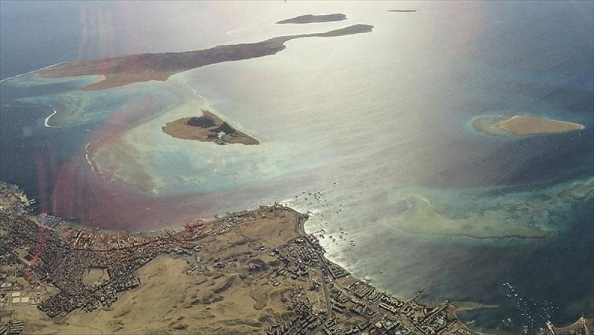 H&uuml;rm&uuml;z Boğazı'nın kapalı tutulması k&uuml;resel enflasyon ve &ccedil;atışmaların yayılma riskini artırıyor