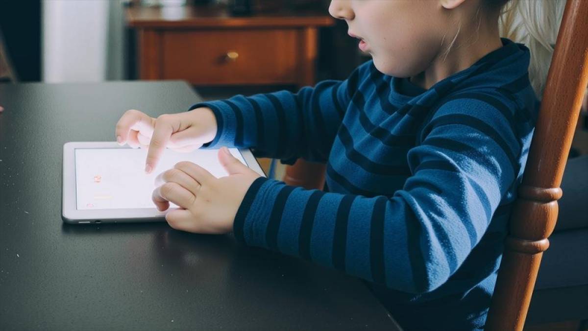 UNICEF: 21 &uuml;lkede &ccedil;ocukların 5'te 1'i teknoloji aracılığıyla cinsel s&ouml;m&uuml;r&uuml; ve istismara maruz kalıyor