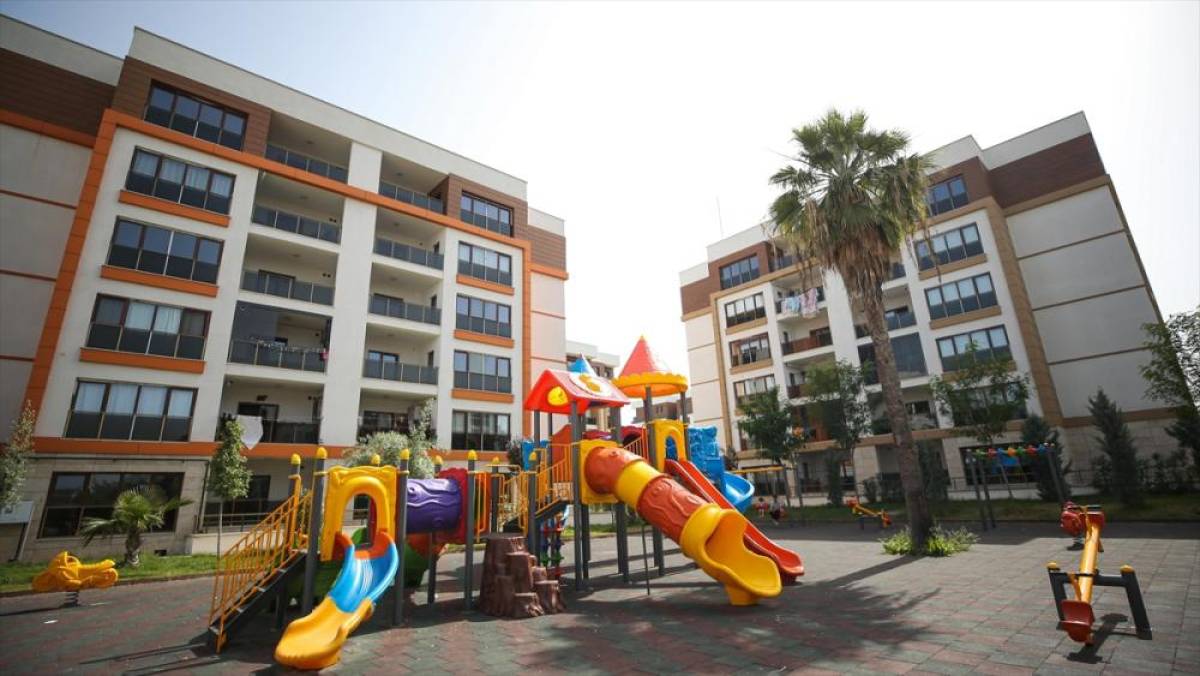 Y&uuml;zyılın Konut Projesi'nde kura &ccedil;ekimleri s&uuml;r&uuml;yor