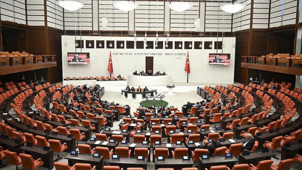 Doğum izni ile &ccedil;ocuklara y&ouml;nelik sosyal medya d&uuml;zenlemesinde sona gelindi