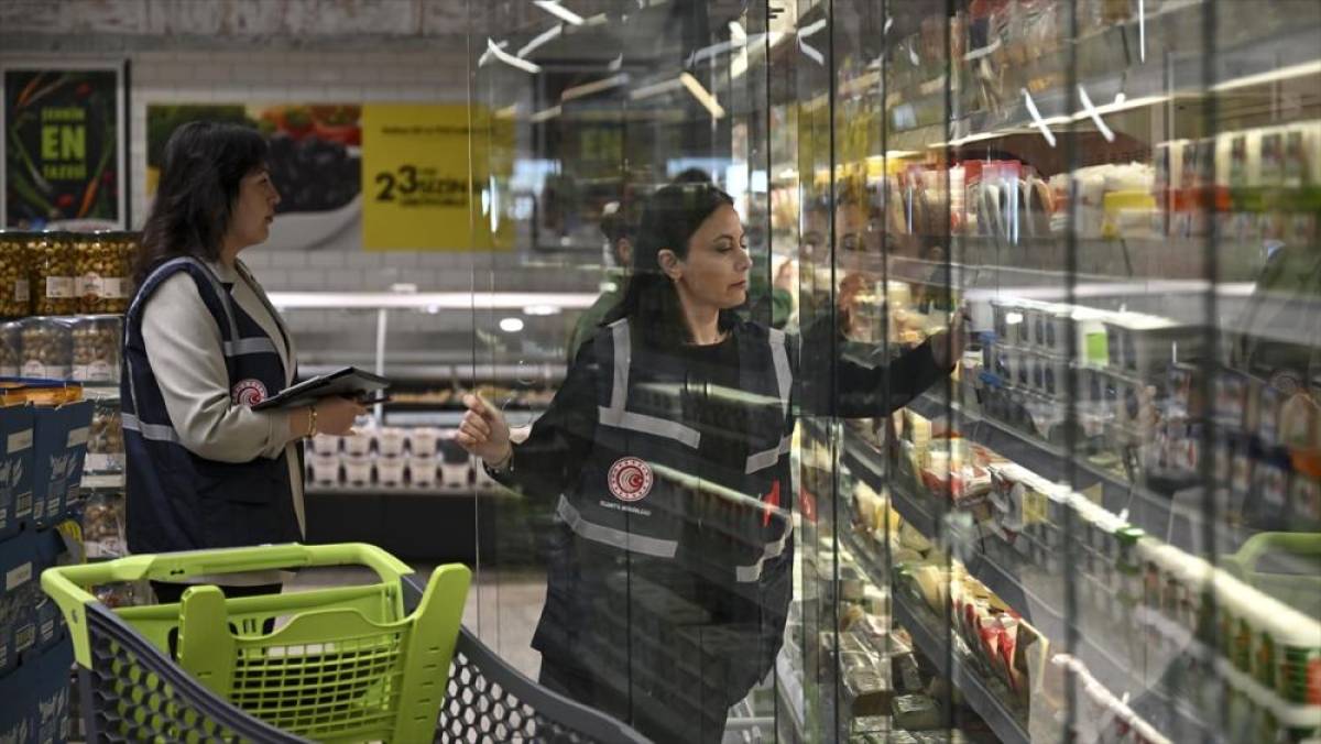 Ticaret Bakanlığının ramazan ayı &ouml;ncesi fiyat denetimleri s&uuml;r&uuml;yor