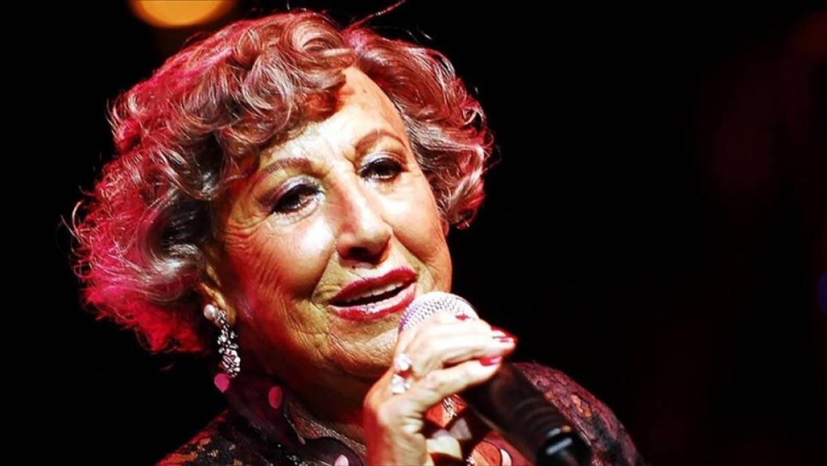 T&uuml;rk sanat m&uuml;ziğinin "efsane" sesi: M&uuml;zeyyen Senar