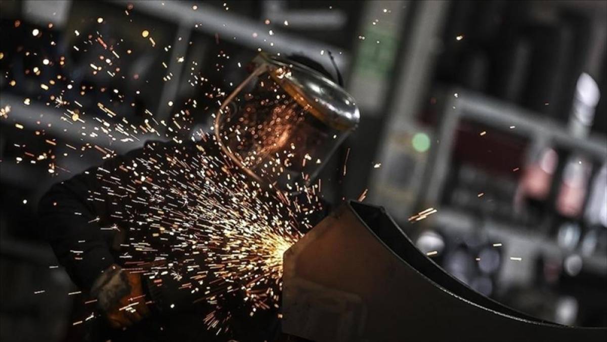 Almanya'da sanayi &uuml;retimi temmuzda beklentilerin aksine geriledi
