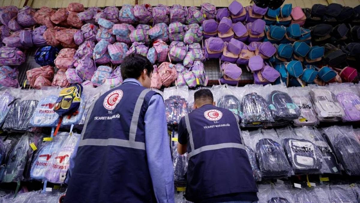 Ticaret Bakanlığı ekipleri kırtasiye ve okul &uuml;r&uuml;nleri denetimlerini sıklaştırdı