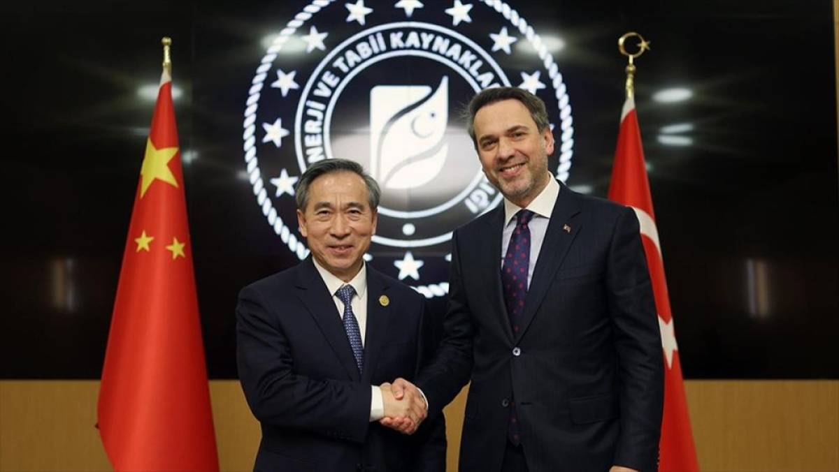 Bakan Bayraktar, &Ccedil;in Uluslararası Ticareti Geliştirme Konseyi Başkanı ile g&ouml;r&uuml;şt&uuml;