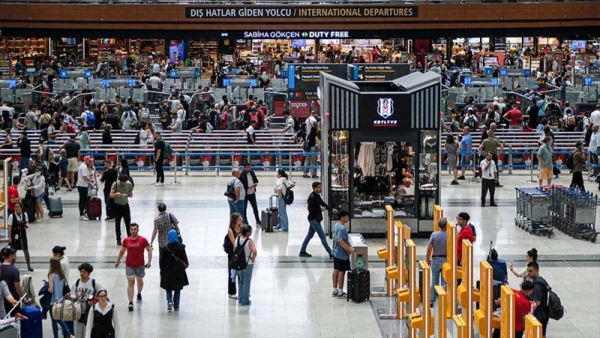 Sabiha G&ouml;k&ccedil;en Havalimanı 8 ayda 33,5 milyon yolcu ağırladı