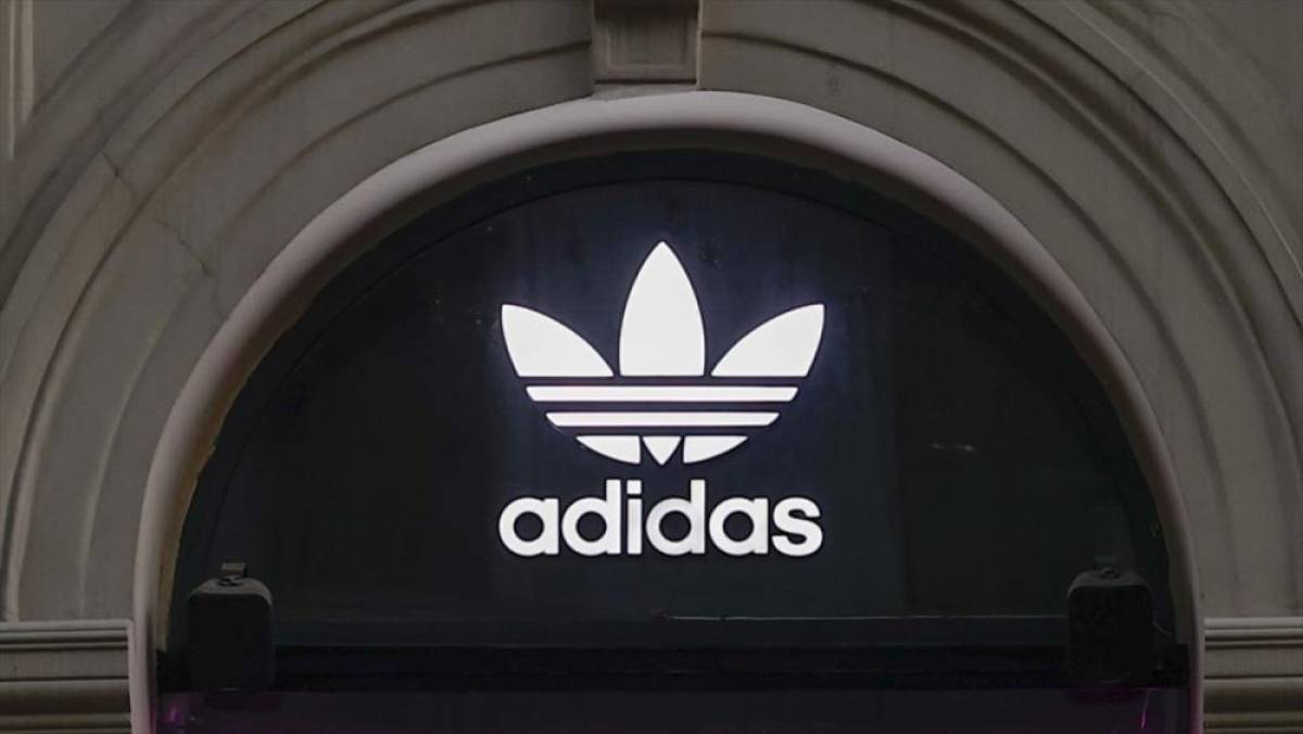 Soykırımcı İsrail ordusunun askerini reklam y&uuml;z&uuml; yapan Adidas'a tepkiler s&uuml;r&uuml;yor