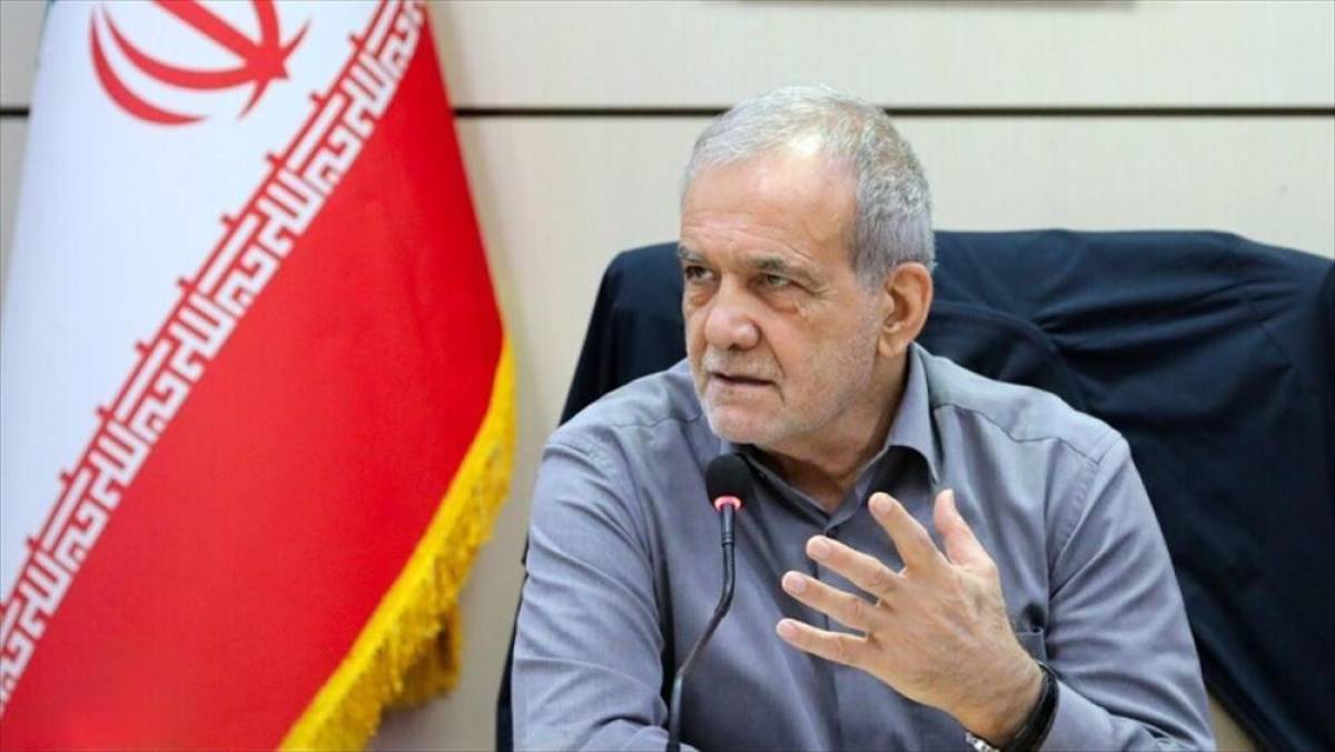 İran Cumhurbaşkanı Pezeşkiyan, "saldırganlar tamamen pişman olana kadar" m&uuml;cadeleyi s&uuml;rd&uuml;receklerini s&ouml;yledi