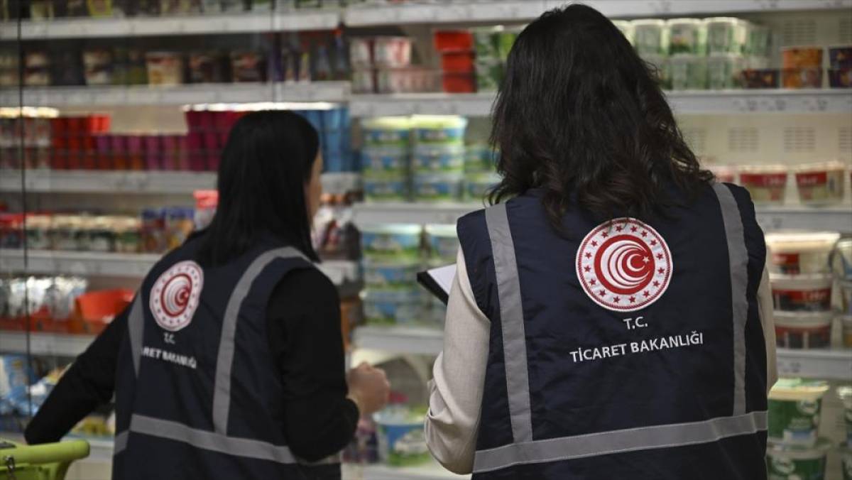 Ticaret Bakanlığı, ramazan &ouml;ncesinde marketlerde 1,7 milyon &uuml;r&uuml;n&uuml; daha denetledi