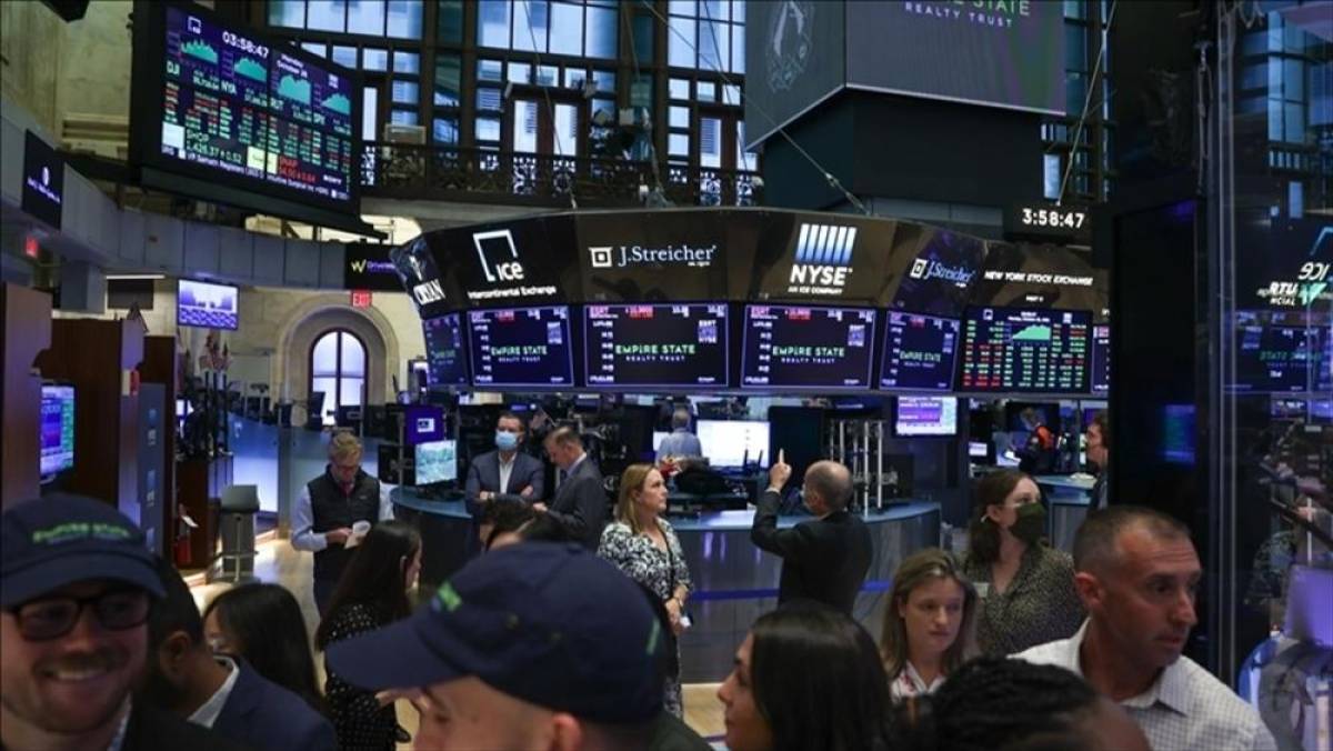 K&uuml;resel piyasalar, petroldeki sert y&uuml;kselişlerin etkisiyle haftaya negatif başladı