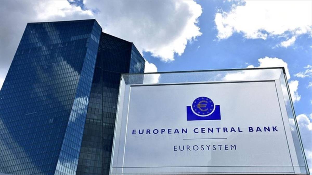 ECB, enflasyon-resesyon kıskacında faiz kararını a&ccedil;ıklayacak