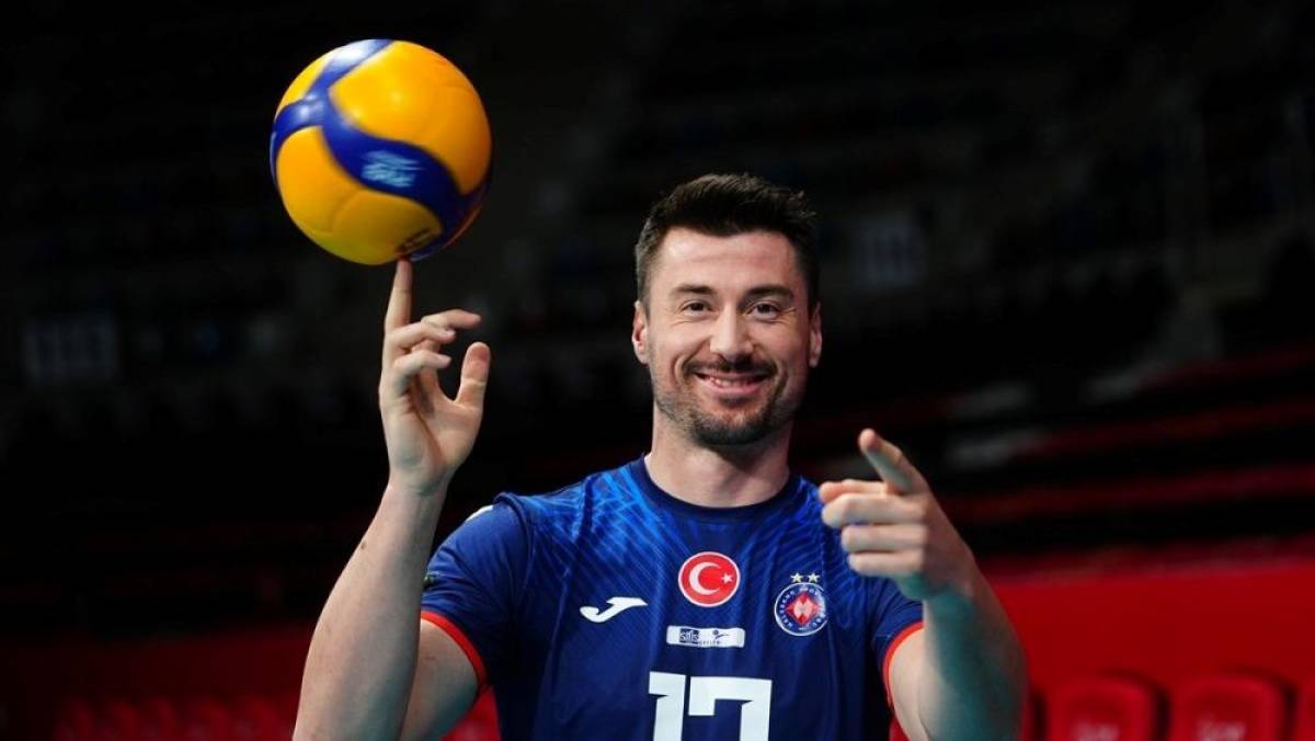 Halkbank'ın milli voleybolcuları, Efeler Ligi'nde artan rekabete hazır