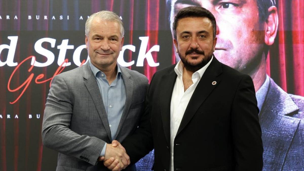 Gen&ccedil;lerbirliği, Alman teknik direkt&ouml;r Bernd Storck ile anlaştı