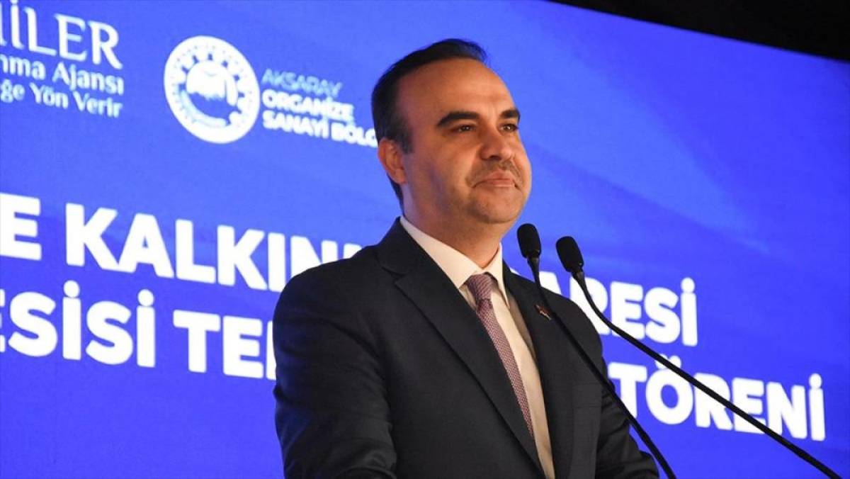 Bakan Kacır: T&uuml;rkiye'yi y&uuml;ksek katma değerli &uuml;retimin adresi haline getirdik