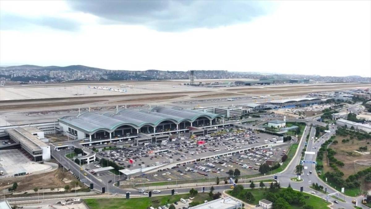İstanbul Sabiha G&ouml;k&ccedil;en Uluslararası Havalimanı'nda t&uuml;m zamanların g&uuml;nl&uuml;k yolcu ve u&ccedil;uş rekoru yenilendi