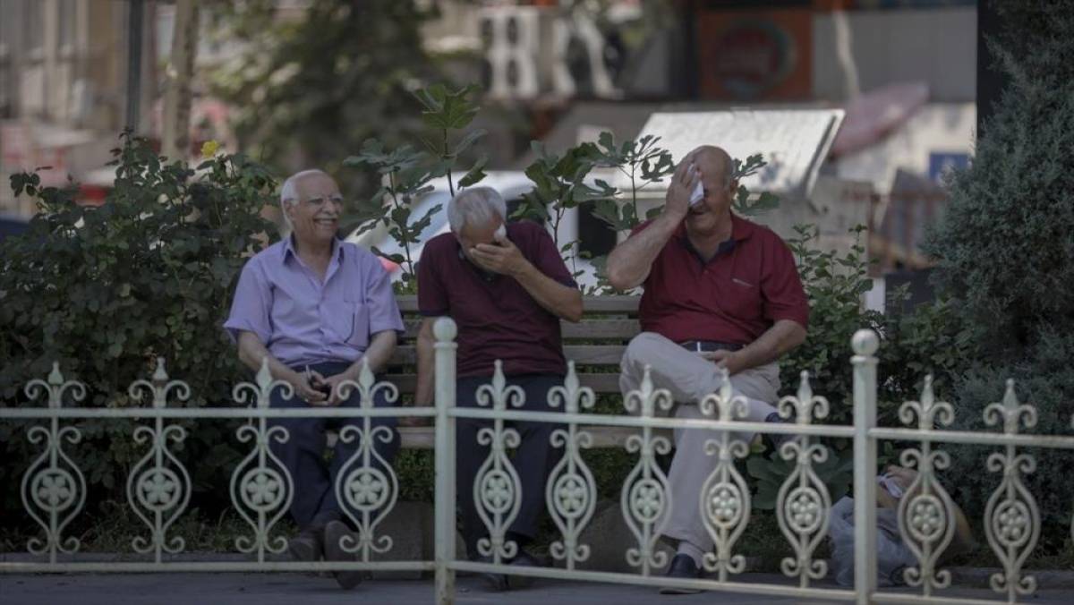 Gaziantep ve &ccedil;evre illerde sıcak hava etkili oluyor