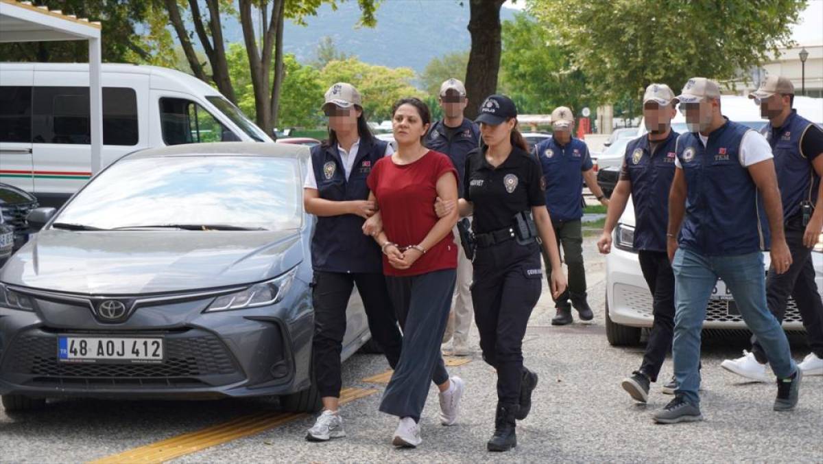 FET&Ouml;'n&uuml;n suikast timindeki Karatepe'ye yardım ettiği belirlenen ş&uuml;pheli adliyeye sevk edildi