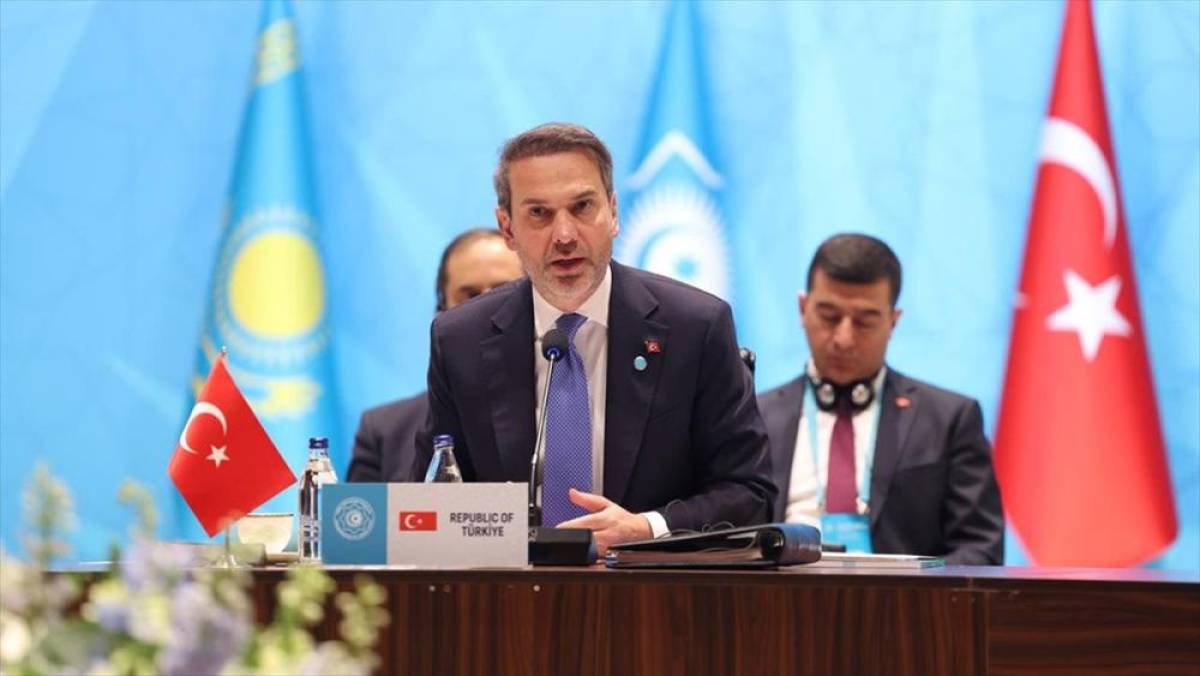 Enerji ve Tabii Kaynaklar Bakanı Bayraktar, Hazar'ın Türk dünyasını birleştirmesi gerektiğini söyledi