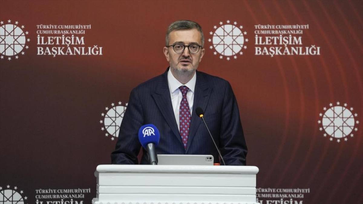 İletişim Başkanı Duran: Doğru ve teyitli bilginin &ouml;nemi her zamankinden daha b&uuml;y&uuml;k