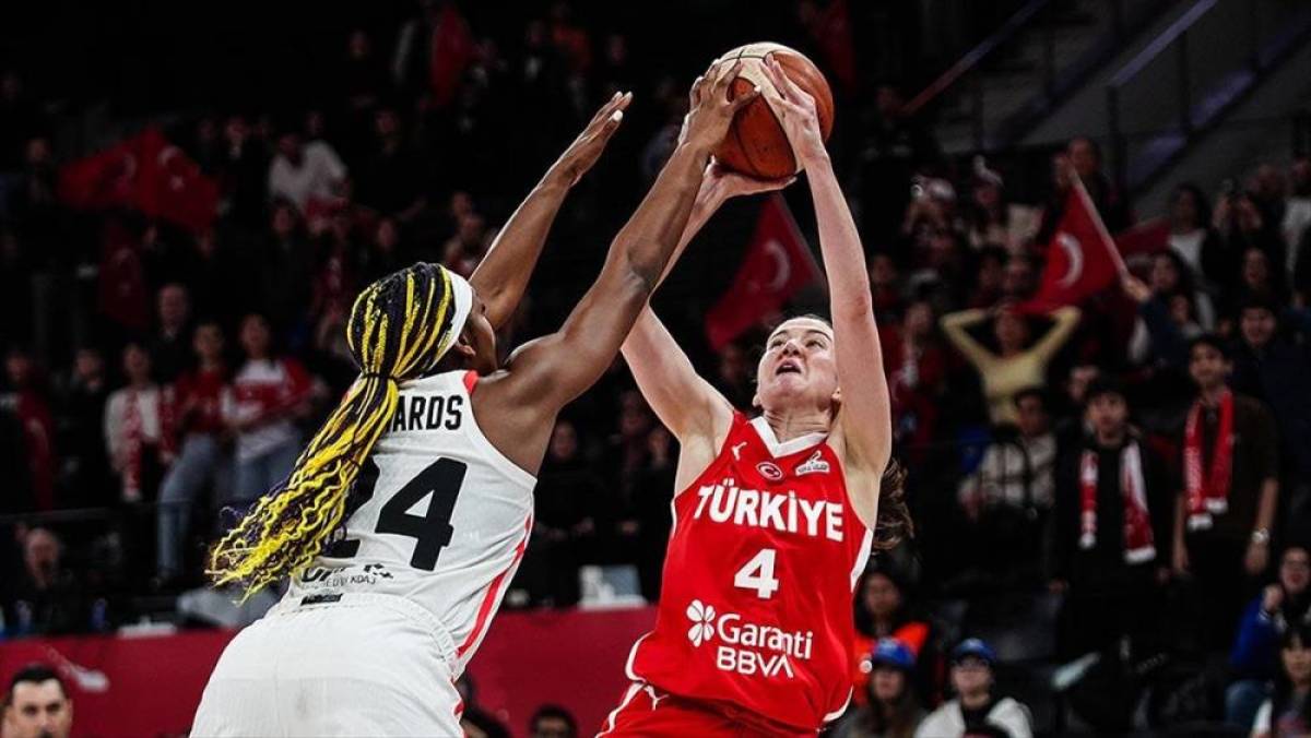 A Milli Kadın Basketbol Takımı, Kanada'yı 71-69 mağlup etti