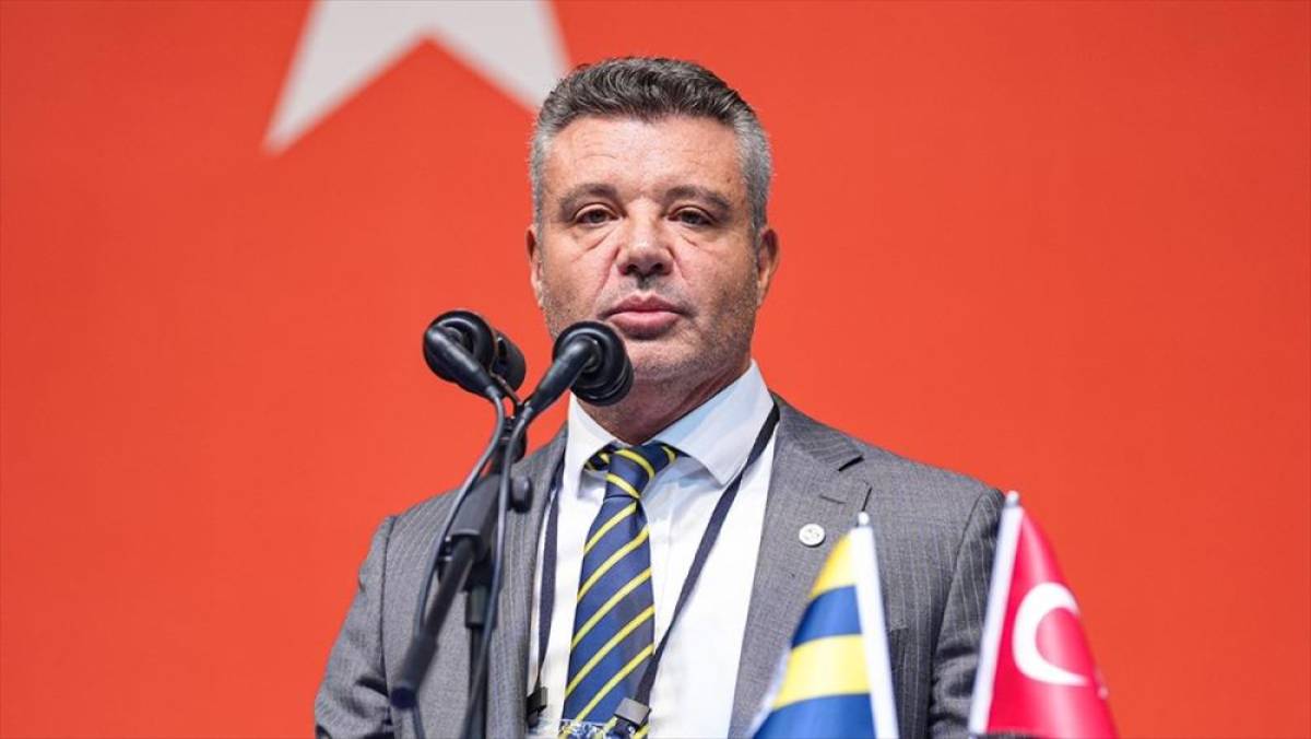 Fenerbah&ccedil;e Kul&uuml;b&uuml; Başkanı Sadettin Saran, g&uuml;ndeme dair a&ccedil;ıklamalarda bulundu