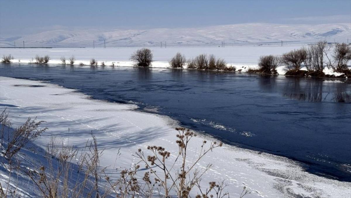 Bazı illerde kar ve soğuk hava etkisini s&uuml;rd&uuml;r&uuml;yor