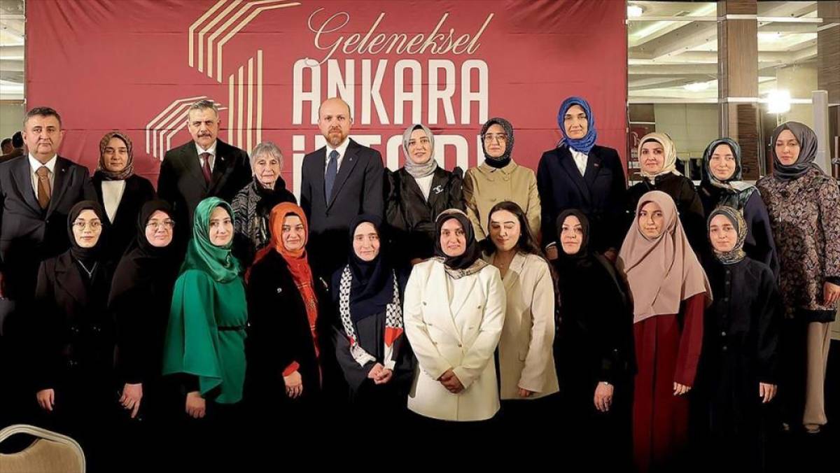 İ&ccedil;işleri Bakanı &Ccedil;ift&ccedil;i'den İlim Yayma Vakfı'nın iftarına ilişkin paylaşım