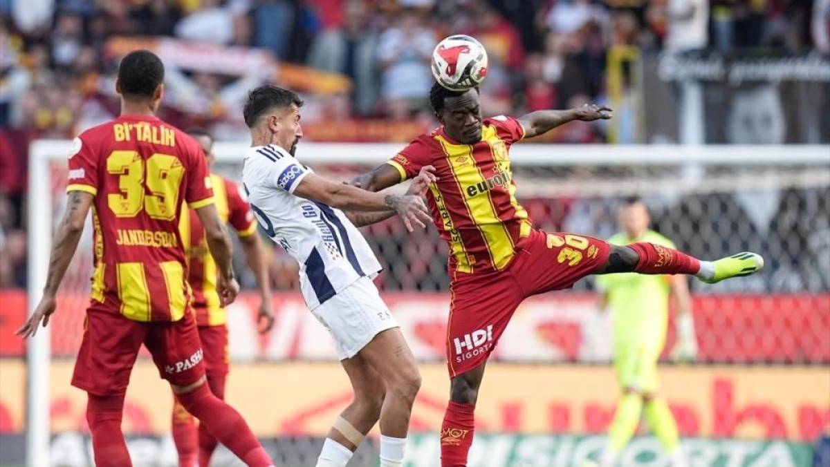 G&ouml;ztepe sahasında Kasımpaşa ile 3-3 berabere kaldı