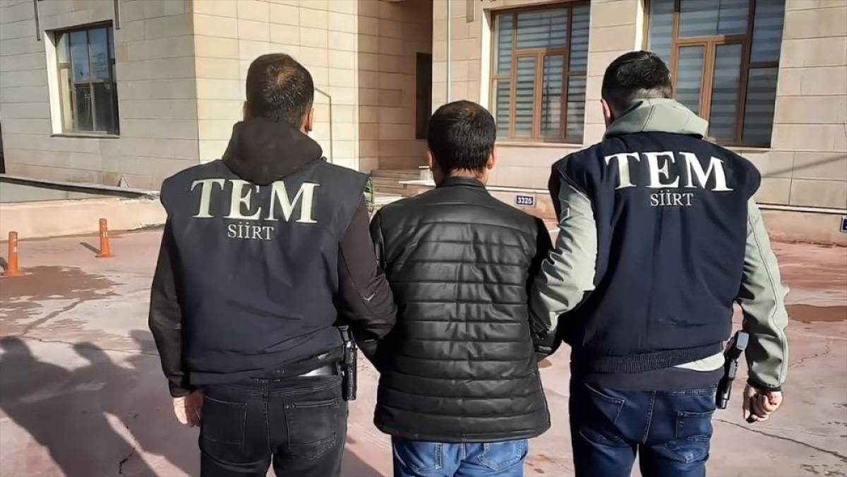 Ter&ouml;r &ouml;rg&uuml;t&uuml; DEAŞ'a y&ouml;nelik operasyonlarda 324 ş&uuml;pheli yakalandı