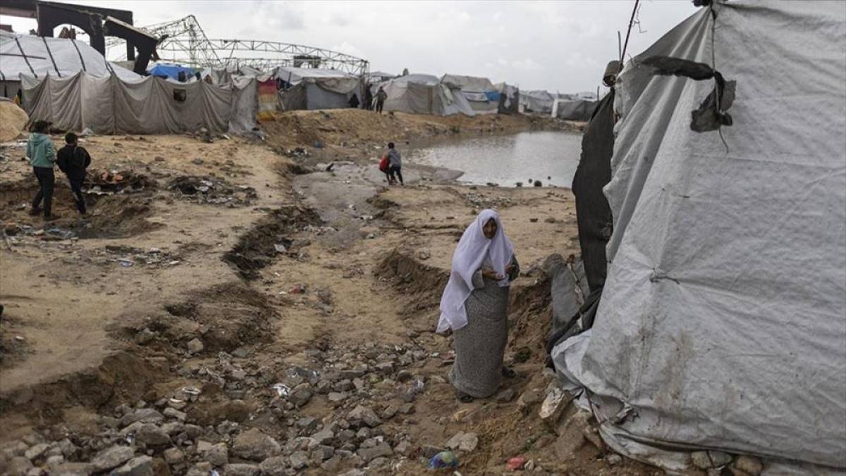 Gazze'deki h&uuml;k&uuml;met: Byron fırtınası 11 kişinin &ouml;l&uuml;m&uuml;ne, yaklaşık 4 milyon dolar zarara yol a&ccedil;tı