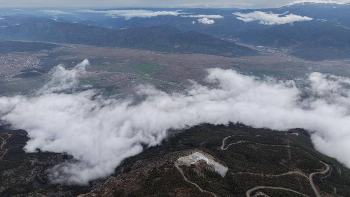 &Ccedil;orum'da oluşan sis dronla g&ouml;r&uuml;nt&uuml;lendi