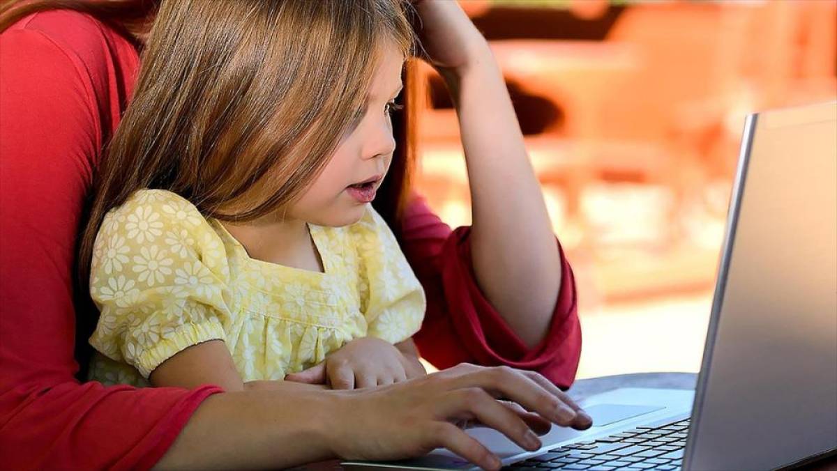 Aile ve Sosyal Hizmetler Bakanlığı, dijital bağımlılıkla m&uuml;cadelede 81 ildeki ailelere ulaşıyor