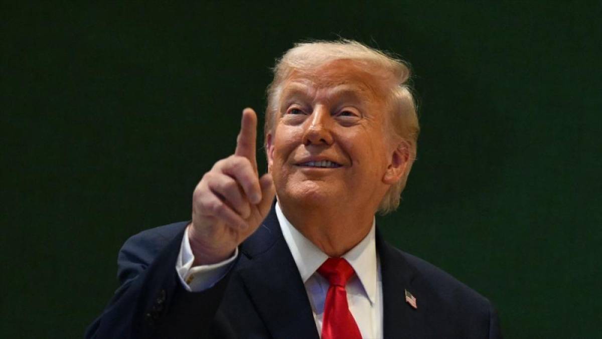 ABD Başkanı Trump: İran'a ne yapacağımızı bekleyin ve g&ouml;r&uuml;n