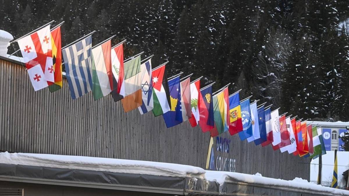 Davos'ta 83 ülkeden güvenlik danışmanları Kiev’in Moskova ile barış planını görüştü