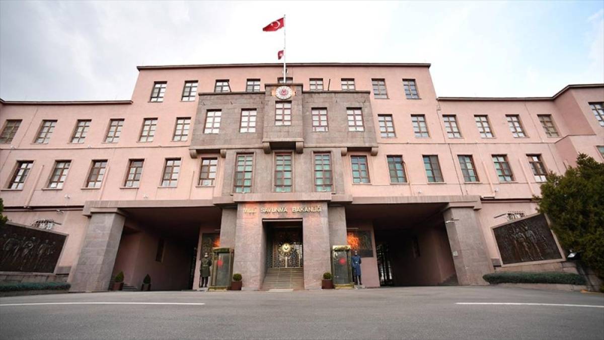 T&uuml;rk Silahlı Kuvvetlerinde 205 general ve amiral g&ouml;rev yerlerine atandı