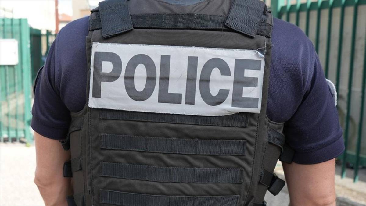 Epstein belgelerinde adı ge&ccedil;en eski Fransız Bakanın başkanlık ettiği enstit&uuml;de polis araması