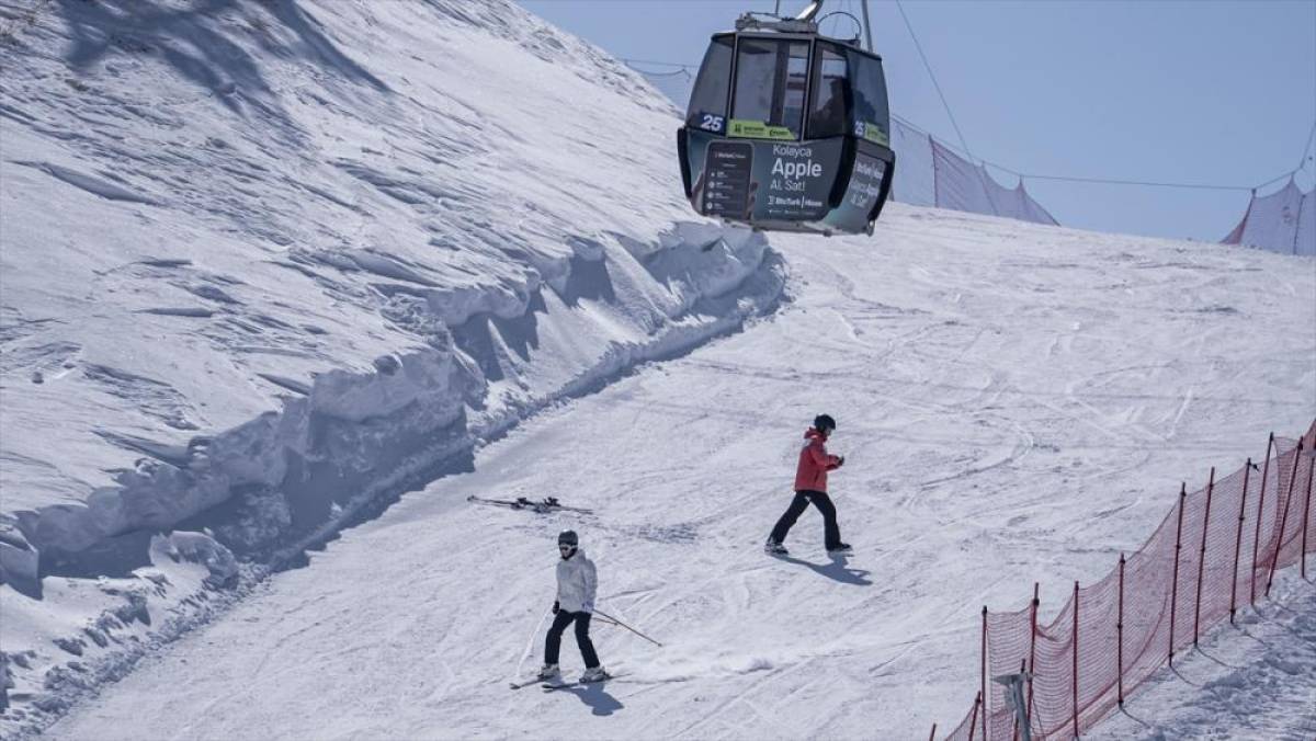 Paland&ouml;ken Kayak Merkezi bayram tatilini dolu ge&ccedil;irecek