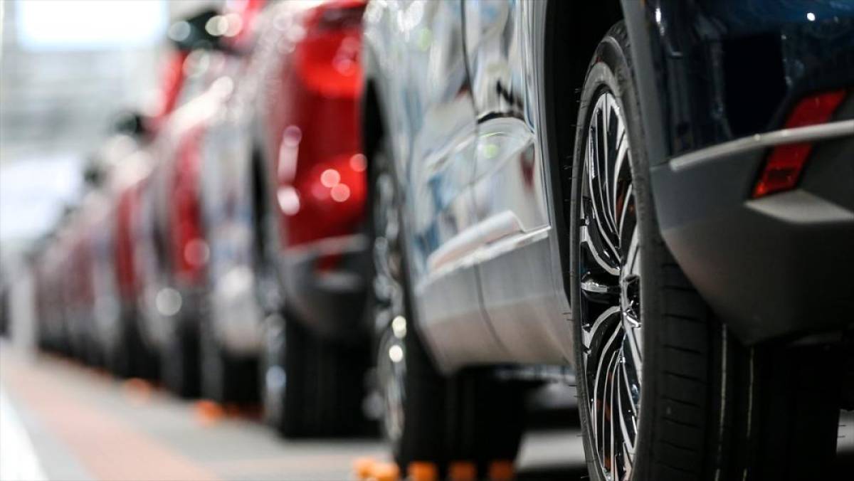 Otomotivde ihracatını artıran Sakarya &uuml;rettiği ara&ccedil;ların yarısından fazlasını yurt dışına g&ouml;nderdi