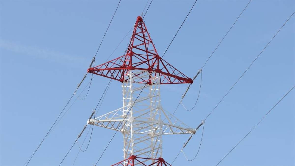 Elektrik &uuml;retimi şubatta y&uuml;zde 3,09 azaldı