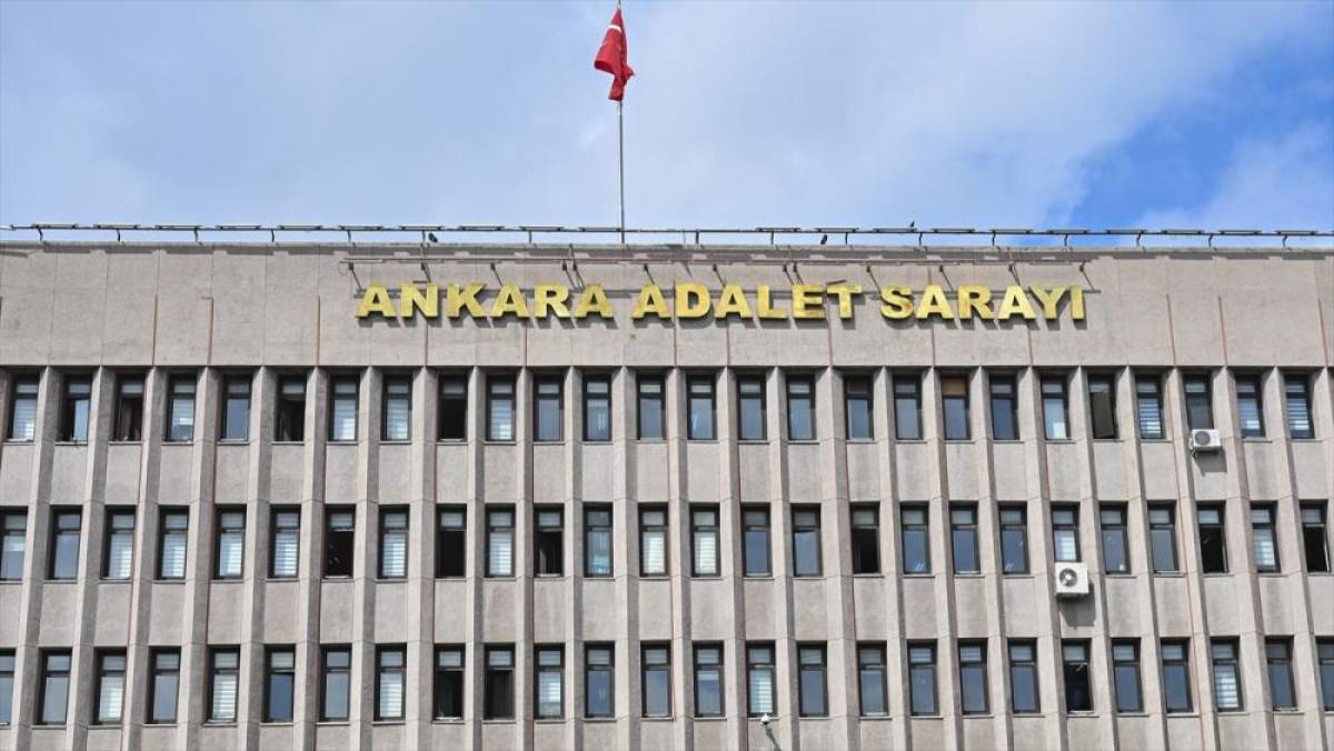 "Alihan Kuriş &ccedil;ıkar ama&ccedil;lı su&ccedil; &ouml;rg&uuml;t&uuml;"ne y&ouml;nelik operasyonda 32 ş&uuml;pheli tutuklandı