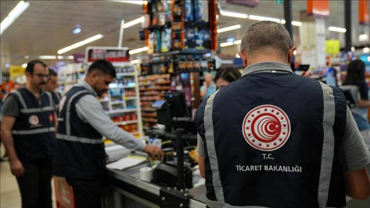 Ticaret Bakanlığından t&uuml;keticilere "alışverişte raf ile kasa fiyatını karşılaştırın" uyarısı