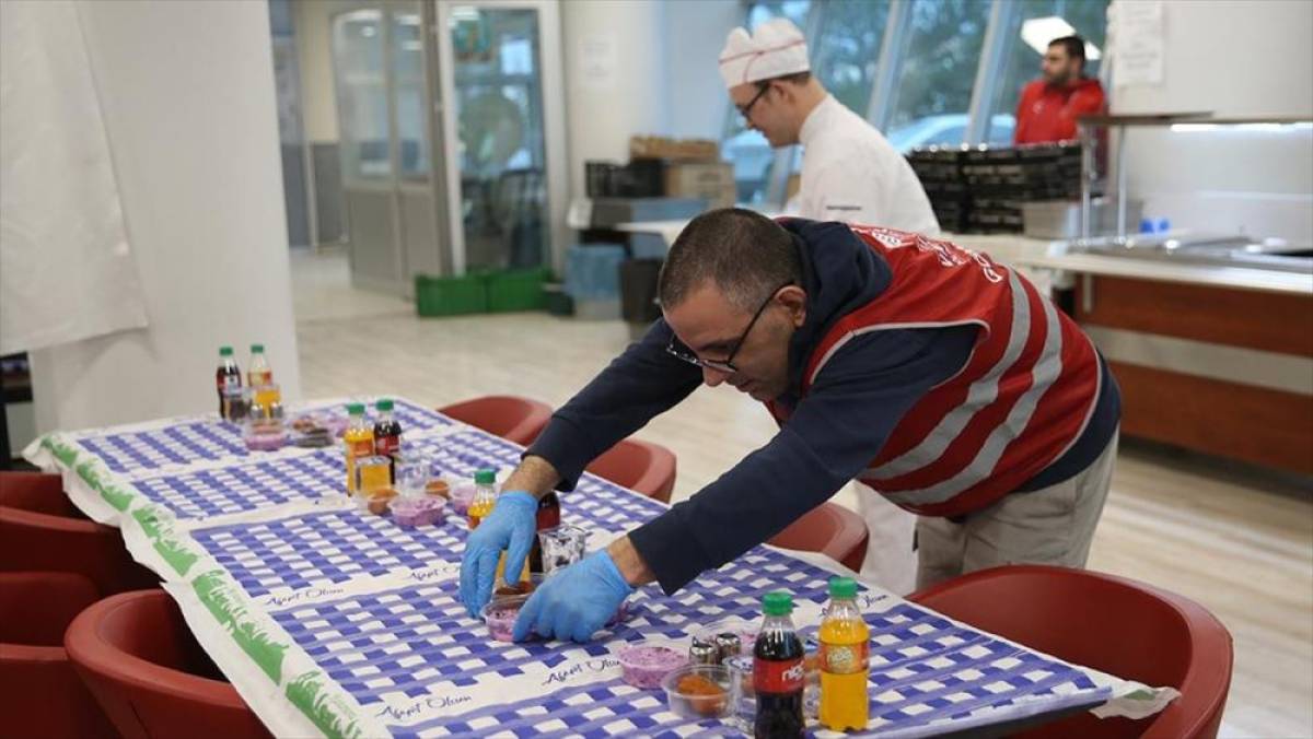 Vakıflardan ramazan boyunca "en &ouml;zel" iftar