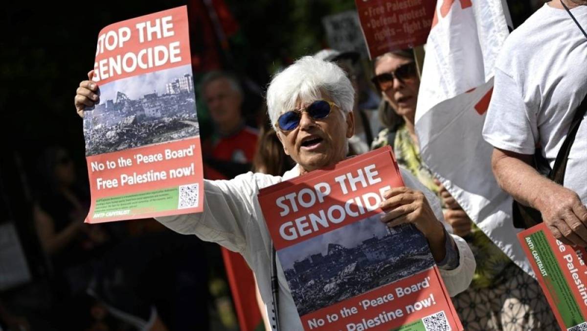 Londra'da d&uuml;zenlenen Filistin'e destek y&uuml;r&uuml;y&uuml;ş&uuml;nde "İsrail'e yaptırım uygulanması" talep edildi