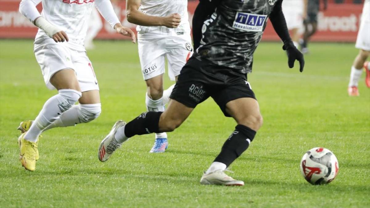 &Ccedil;orum FK, S&uuml;per Lig'de yarın Alanyaspor'u konuk edecek