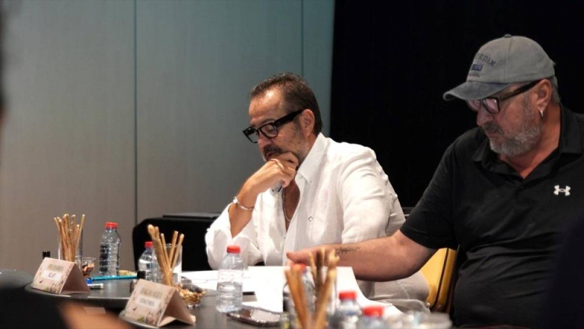 Ata Demirer'in yeni filmi "Pervaneler"in &ccedil;ekimleri 28 Eyl&uuml;l'de başlayacak